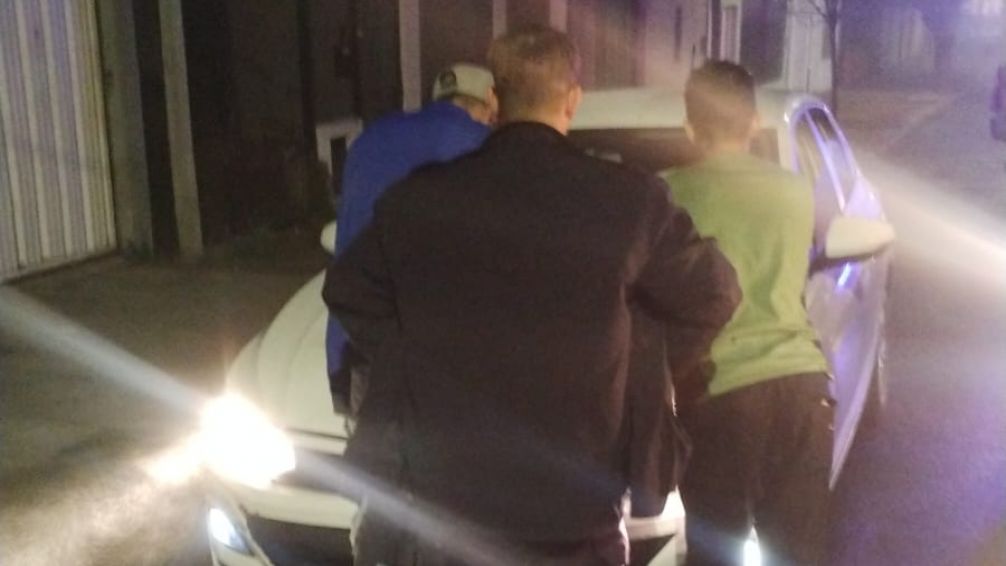 Dos detenidos por venta de drogas