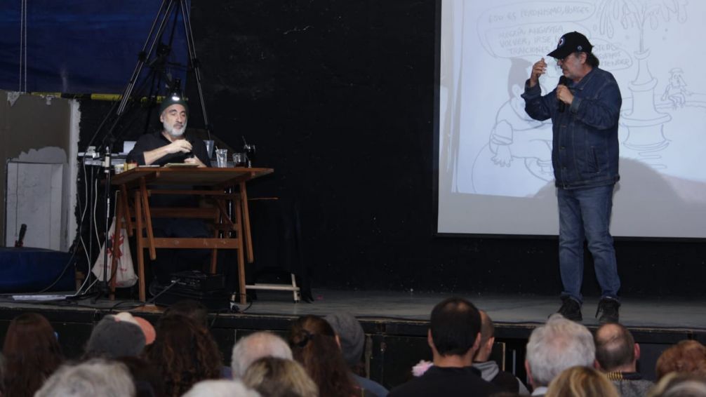 Ante un gran marco de público, el Ciclo Café Cultura se llevó adelante en la Universidad Barrial