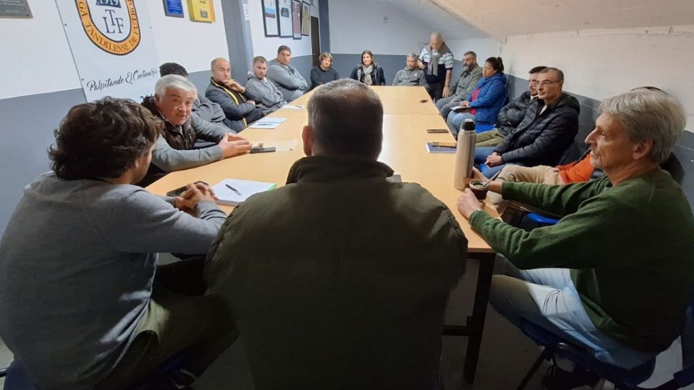 En reunión de presidentes, por amplia mayoría se decidió seguir jugando la URD
