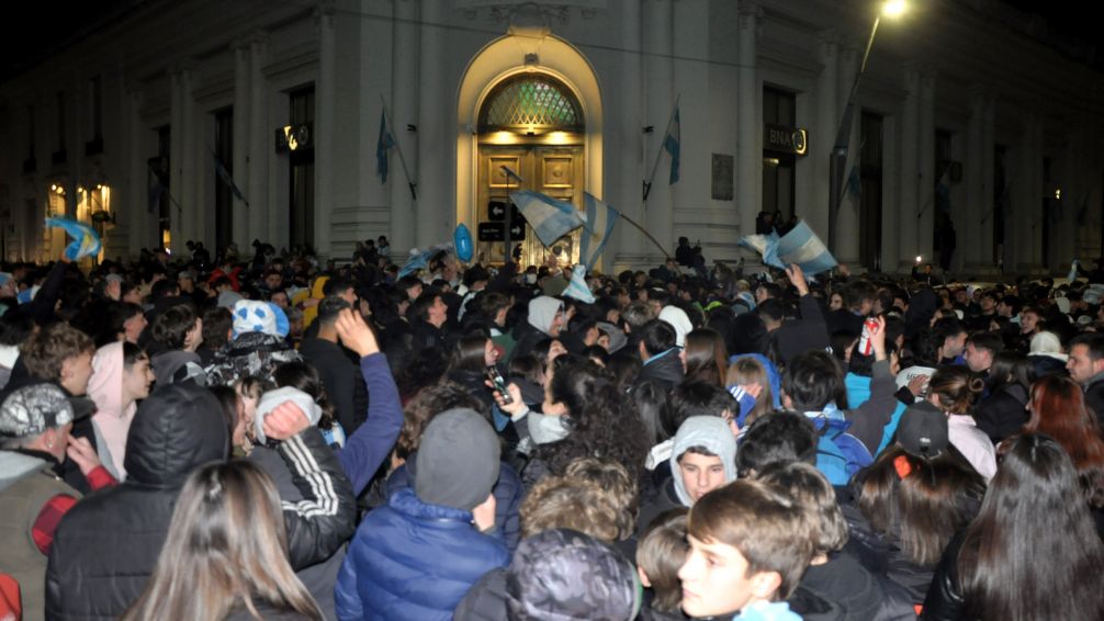 ¡Argentina campeón!: en Tandil también se festejó la Copa América