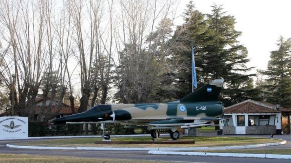 La Fuerza Aérea mejorará la Brigada de Tandil y construirá un Centro de Instrucción de F-16
