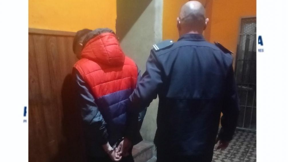 Un aprehendido por robar en un lavadero de autos