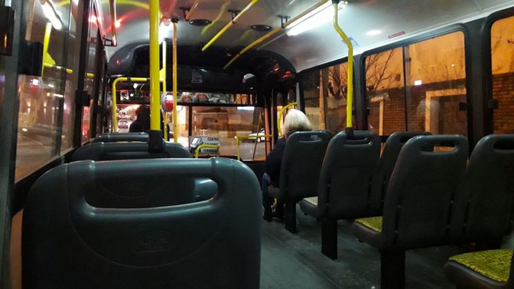 Desde el lunes cambia la frecuencia de los micros del transporte público