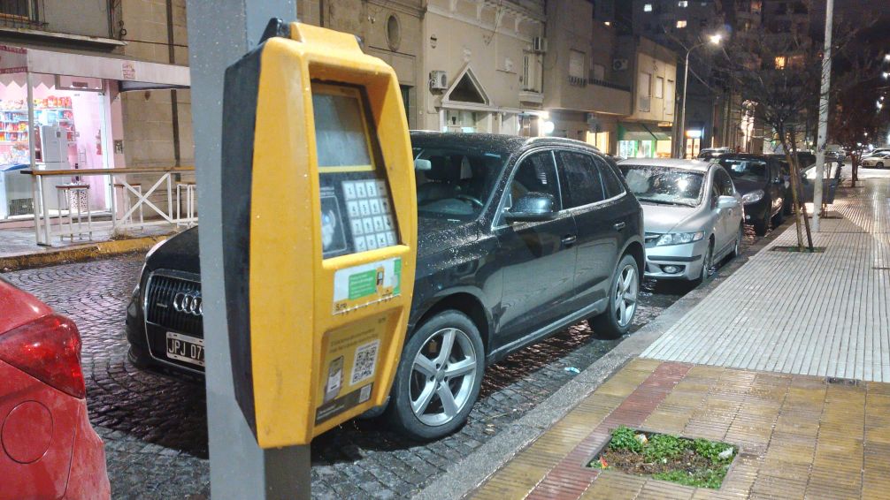 Para incentivar las ventas por el día de las infancias, no se cobra estacionamiento medido