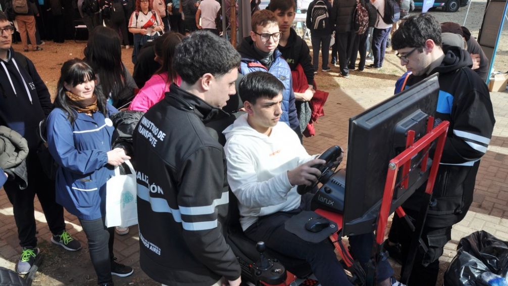 Exitosa presentación del programa provincial de educación vial "Licencia Joven"