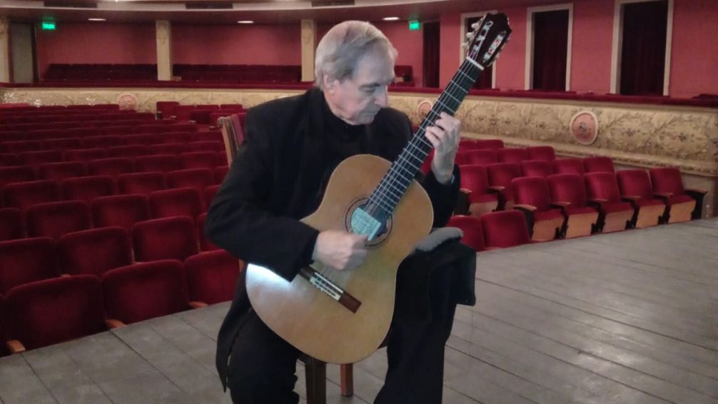 El maestro Néstor Ausqui se presentará en el Colegio de Escribanos