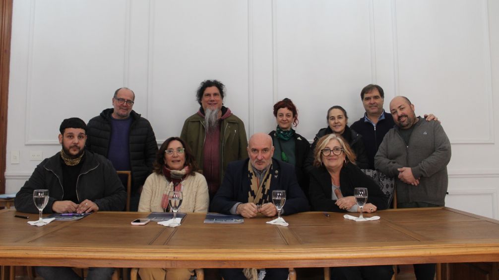 El Rector Aba firmó la extensión del comodato del Teatro La Fábrica