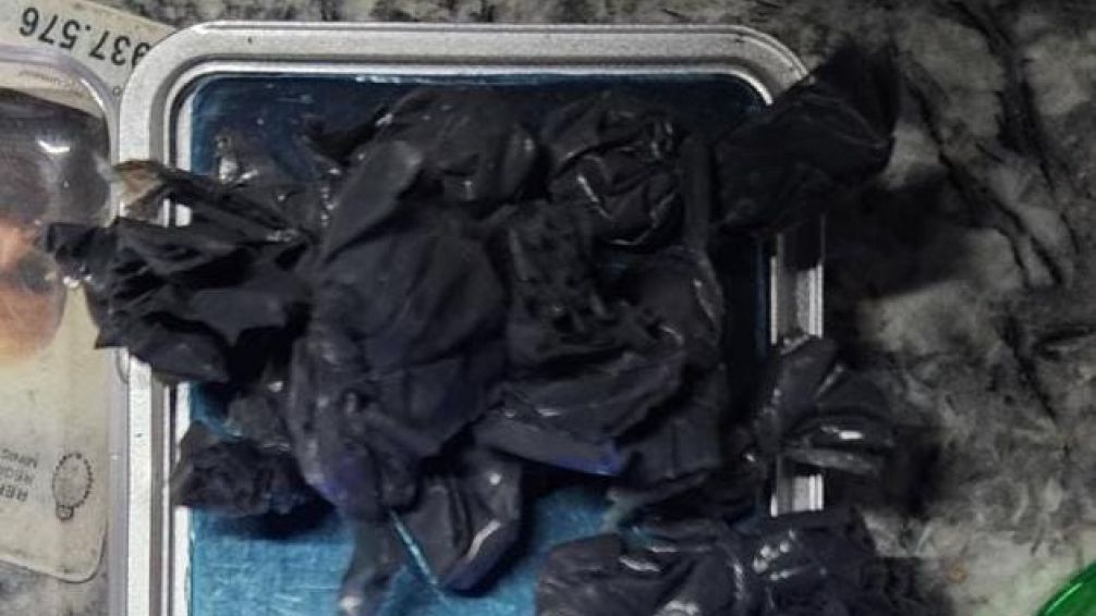 Tras un allanamiento, dos personas quedaron detenidas por venta de estupefacientes