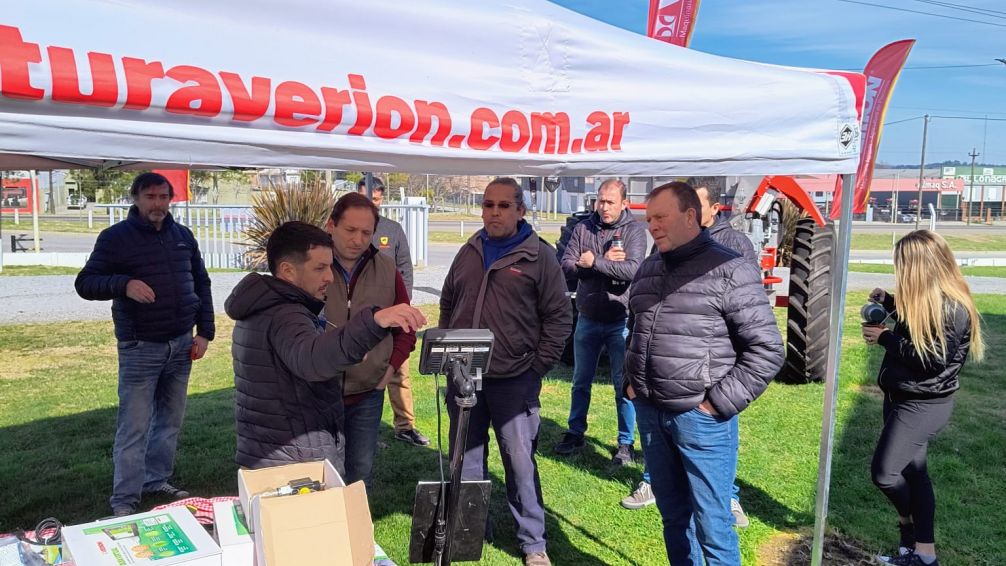 Verion presentó a Tandil Agrotracción como nuevo distribuidor 