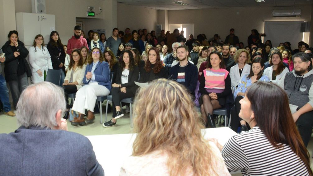 Lunghi destacó la importancia de las residencias para los centros asistenciales públicos