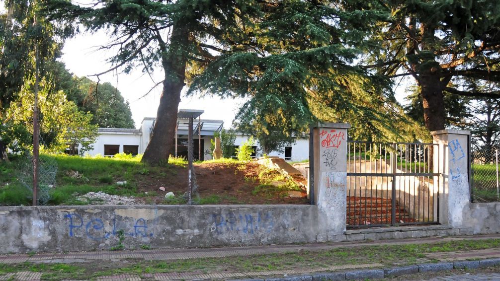 Carrillo apuntó contra el Municipio por la situación del ex Policlínico Ferroviario