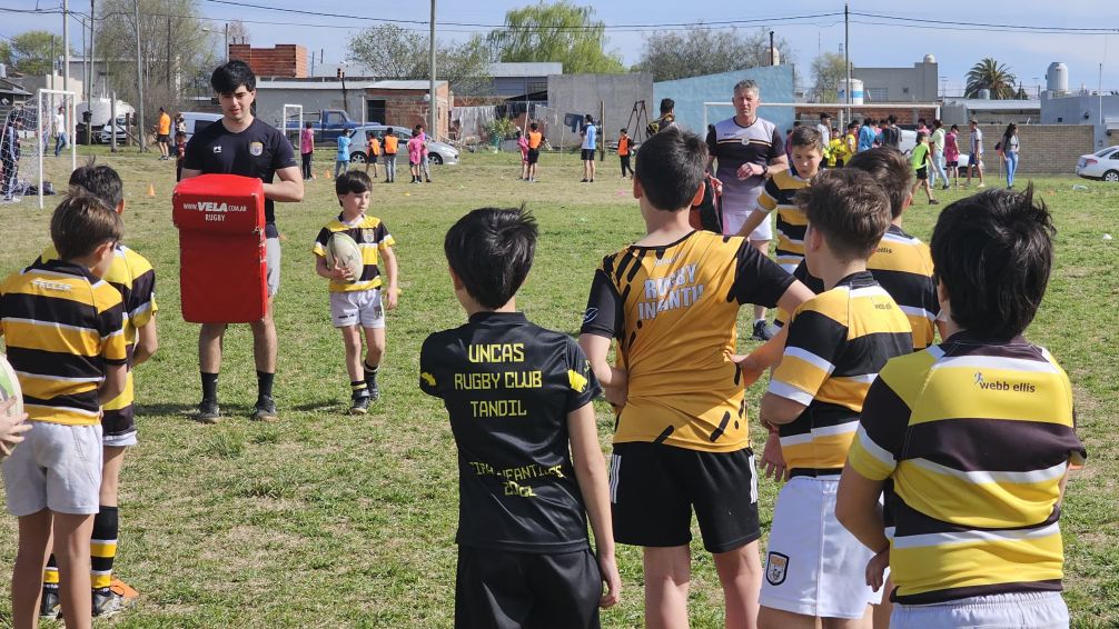 Cientos de chicos disfrutaron de un nuevo encuentro del programa "Los barrios juegan"