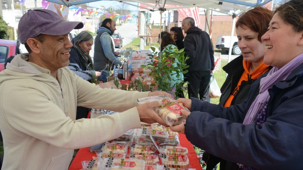 Continuó el recorrido de los Mercados Alimenticios Barriales, ahora en Las Tunitas