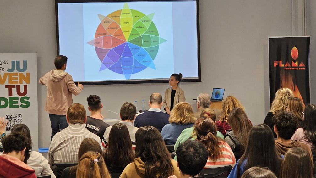 Globant fue escenario de una charla sobre salud mental y ludopatía