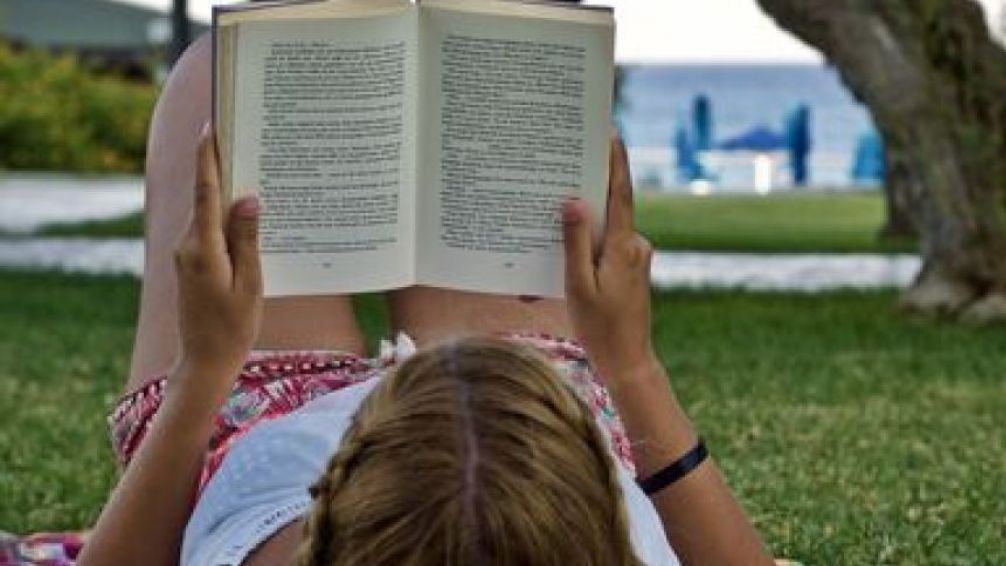En la Plaza de la Terminal de Omnibus continúa el Plan de Promoción de la Lectura