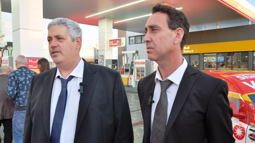Shell inauguró su nueva estación en la rotonda de las Rutas 226 y 30