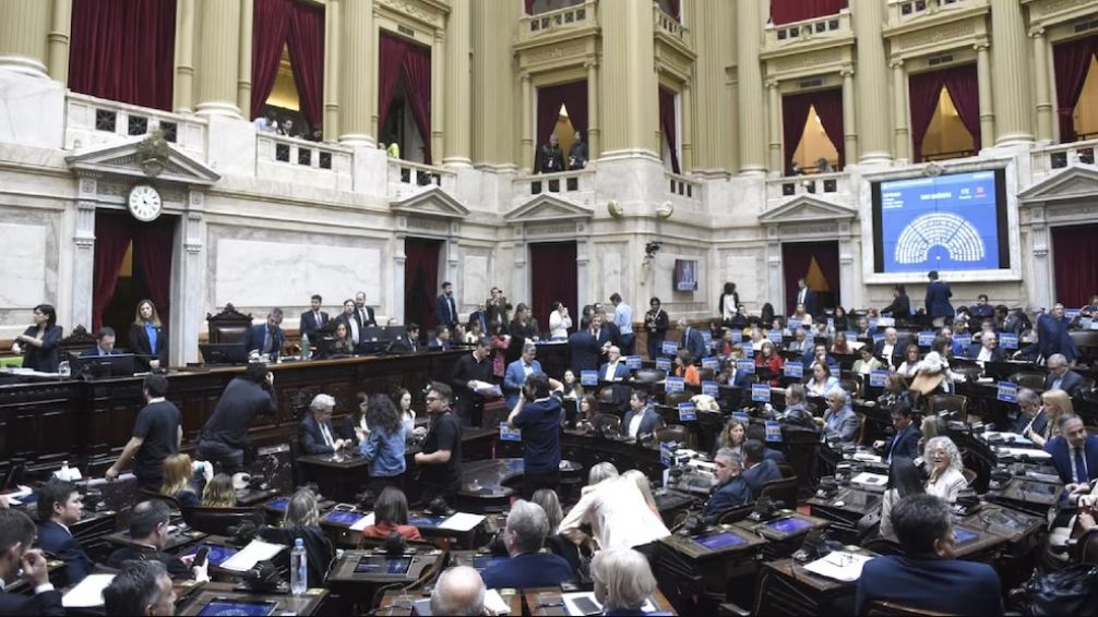 El Gobierno logró mantener el veto a la ley de financiamiento universitario