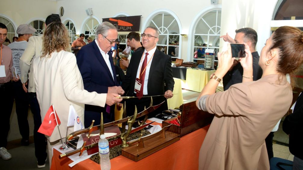 Se inauguró el IV Encuentro Mundial de Capitales de la Cuchillería
