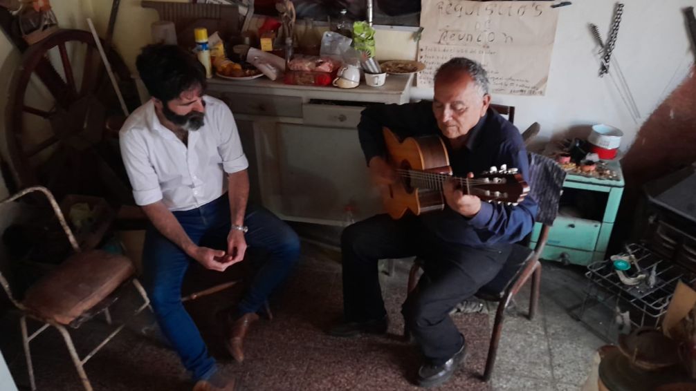 El domingo a las 20, en el Teatro de la Confraternidad, presentan el libro de Argentino Irrutia