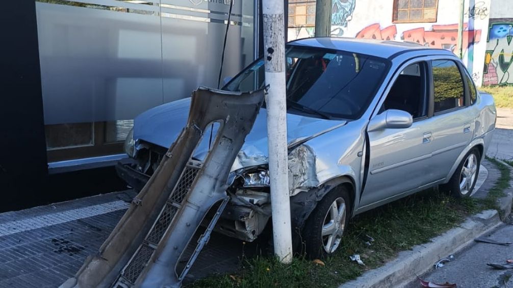 Una mujer herida en choque entre dos autos