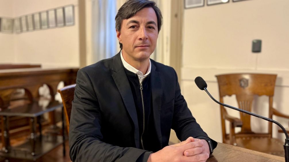 Darío Méndez: "Celebramos que los semáforos de Lunghi estén funcionando, después de cuatro años"