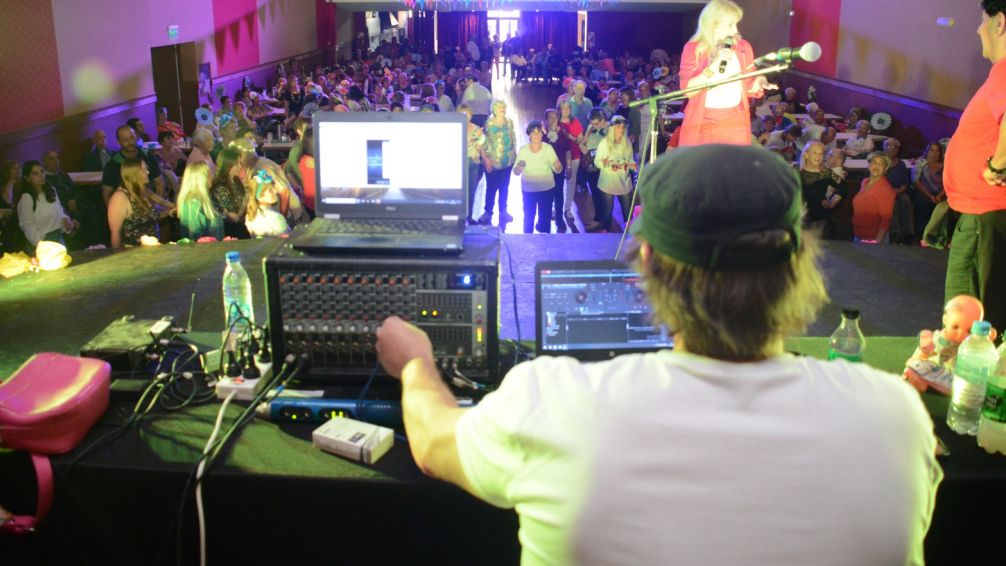 Se viene un sábado a puro bailongo en la sede de la Peña el Cielito