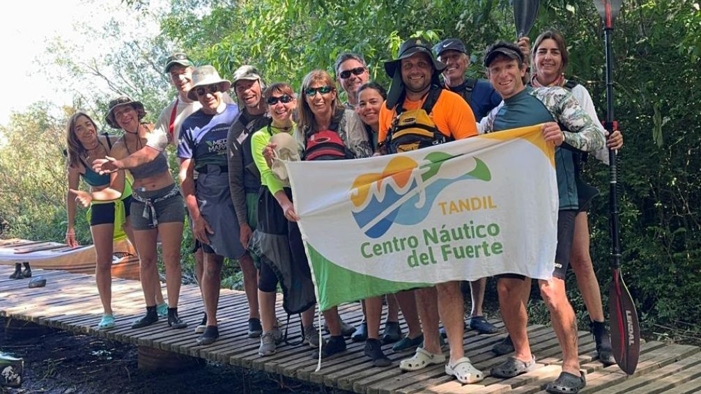 Aventura de Kayak de palistas tandilenses: Travesía a la Isla Martín García