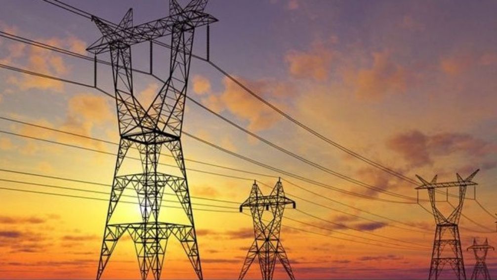 El corte de energía de este lunes fue por una interrupción en las líneas de alta tensión