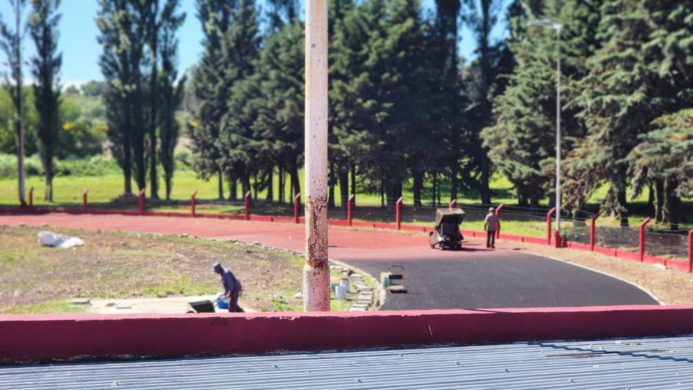 El sábado se inaugurará la pista de atletismo del Polideportivo Municipal
