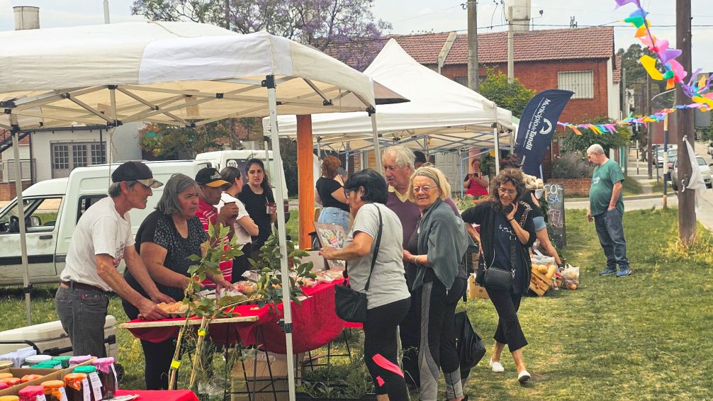 El Mercado Alimenticio Barrial tuvo su escala en el barrio 21 de abril