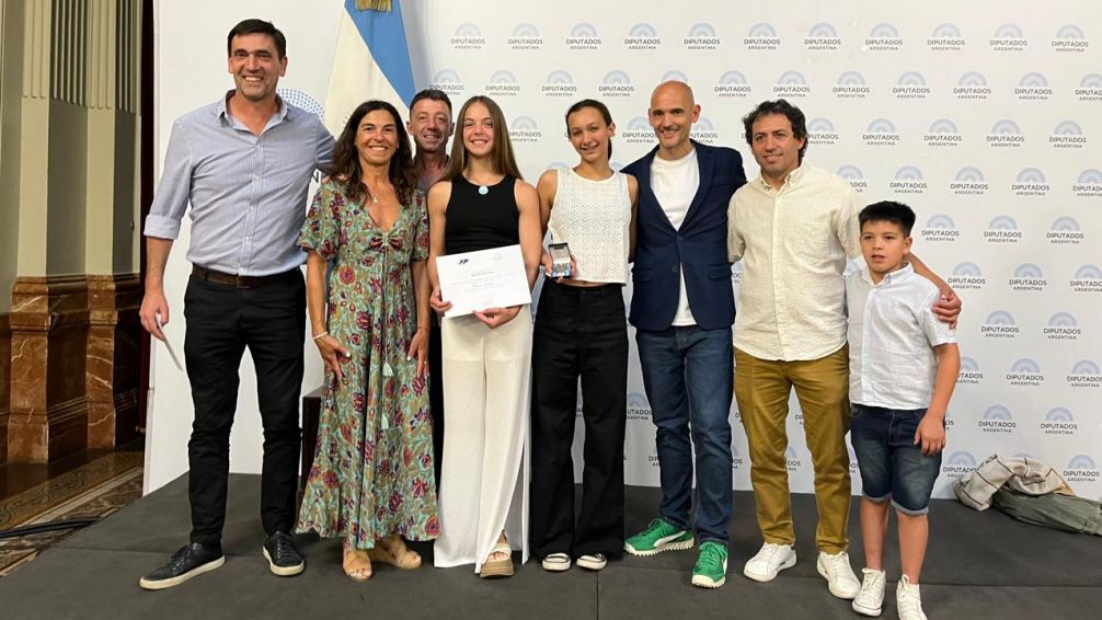El Congreso de la Nación hizo entrega de los premios Islas Malvinas a jóvenes deportistas tandilenses