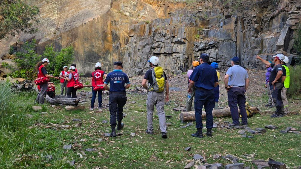 Se realizó la primera práctica de búsqueda de personas en lugares agrestes