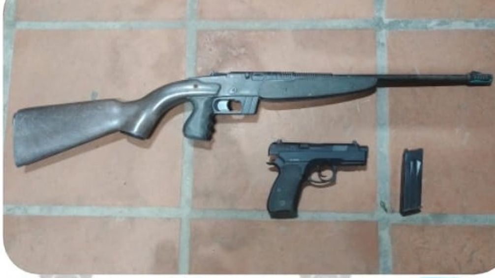 Allanamientos en La Movediza: secuestran armas