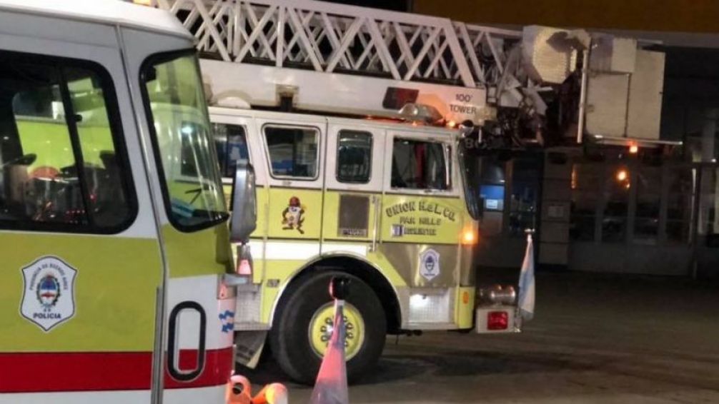 Incendio provocó grandes pérdidas materiales en un galpón