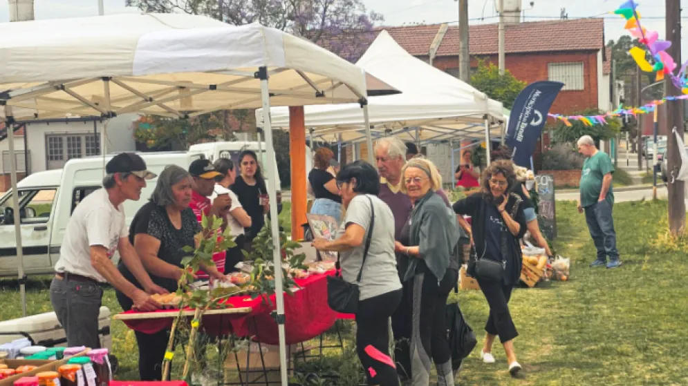 El Mercado Alimenticio Barrial estará este viernes en el Espacio Nido de Movediza