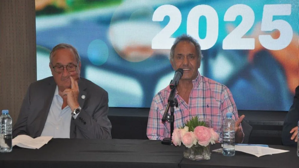 Daniel Scioli inauguró la temporada de verano 2025 en Tandil