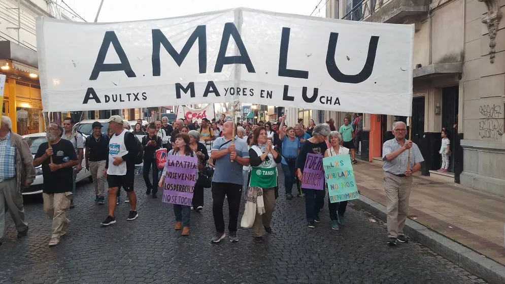 La marcha de los jubilados tuvo su réplica en Tandil