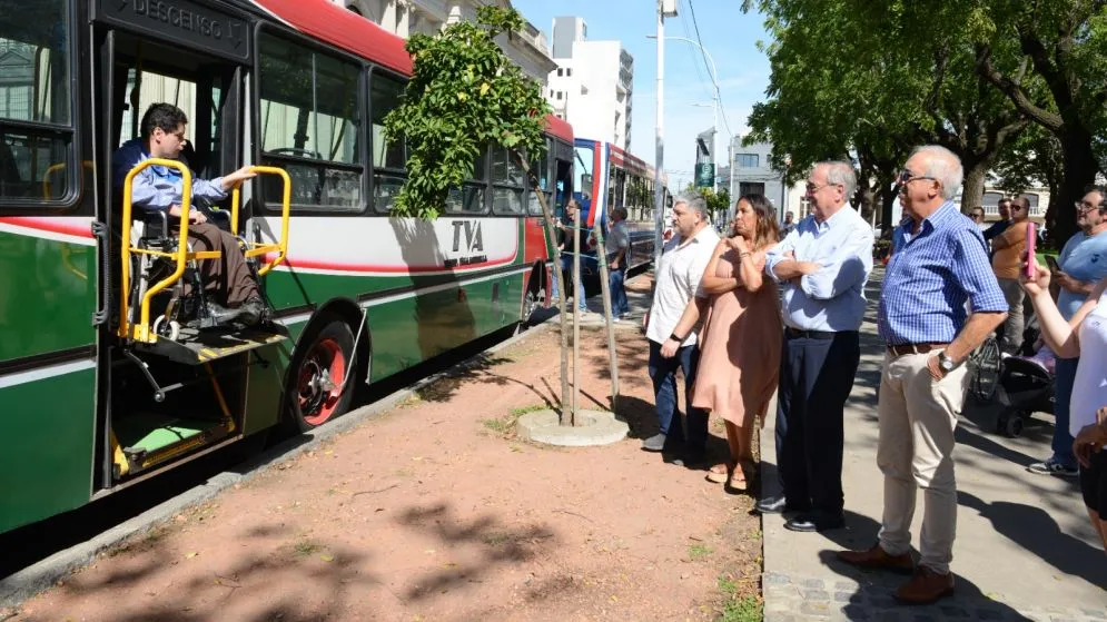 Se presentaron las nuevas unidades accesibles para el transporte público