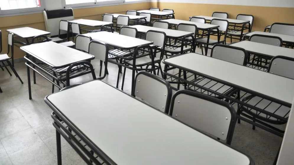 Paro de auxiliares dejará escuelas sin clases este jueves