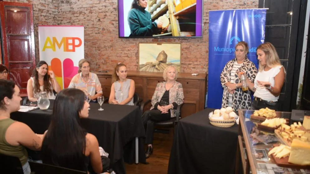 Con mujeres vinculadas a la lechería y el queso, comenzó el ciclo "Voces que inspiran"