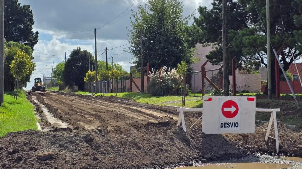 En calle Rosales, continúa el plan de pavimentación que lleva adelante el Municipio