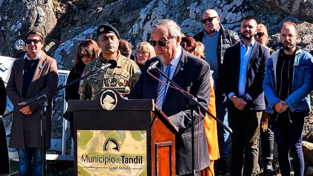 Lunghi: "Las Islas Malvinas fueron, son y serán argentinas"