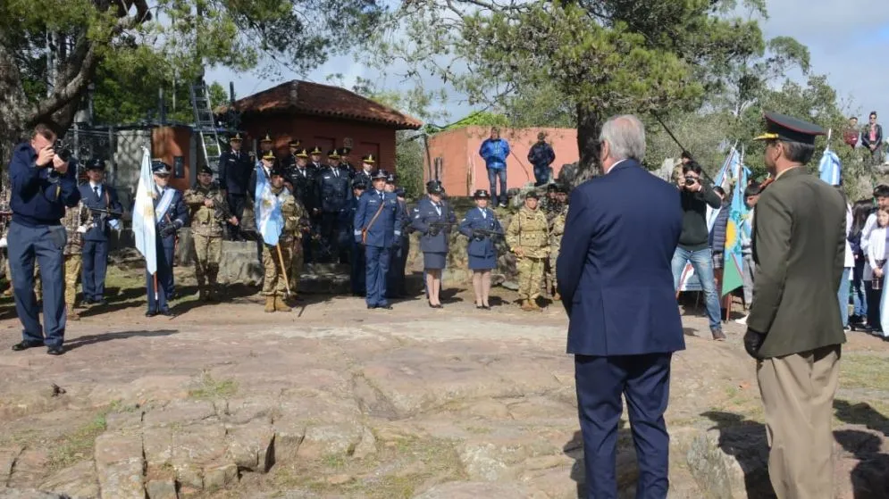 Se realizó el acto oficial por el 202º aniversario de Tandil
