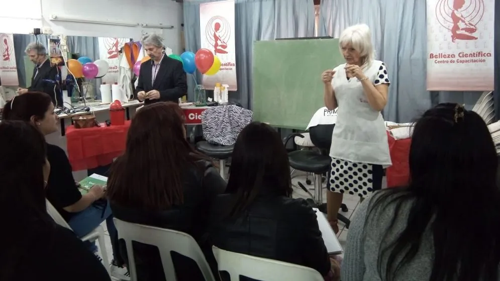 Belleza Científica finaliza su etapa educativa