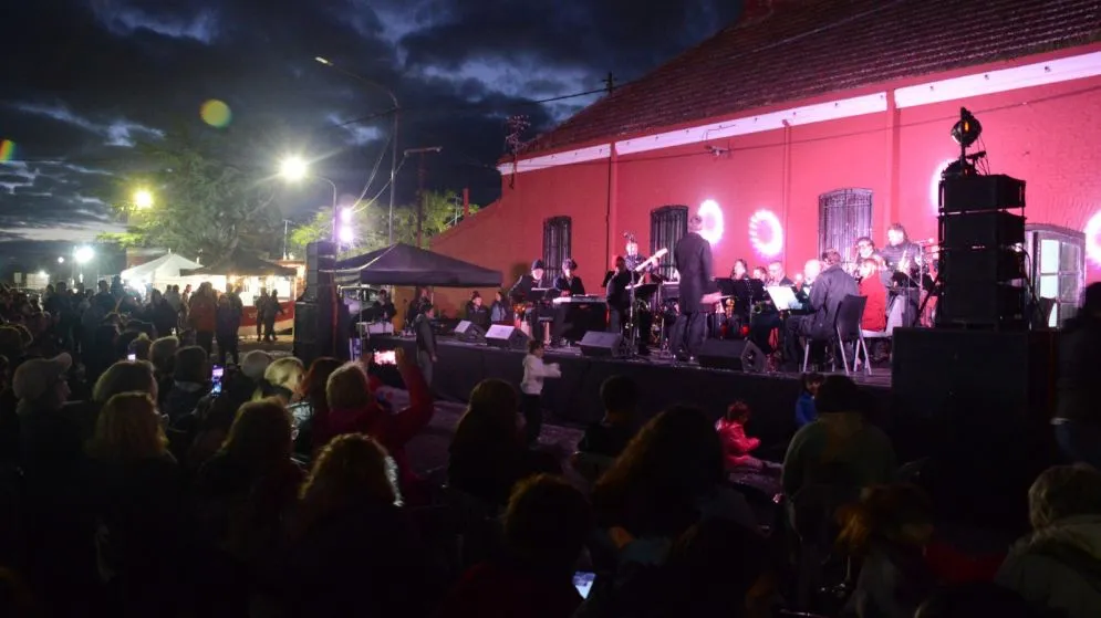 Tandil celebró su 202º aniversario con una jornada cargada de arte, historia e identidad