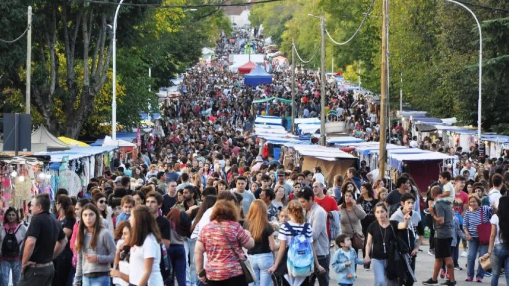 Durante Semana Santa habrá reintegros del 40 por ciento con Cuenta DNI en ferias y paseos de la ciudad