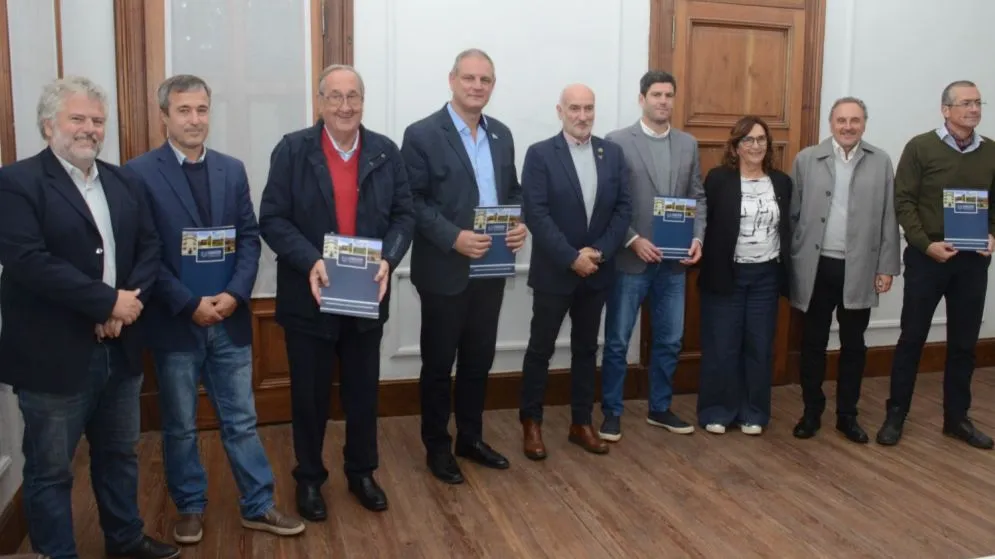 Tandil y otros Municipios firmaron convenio con la Universidad del Centro