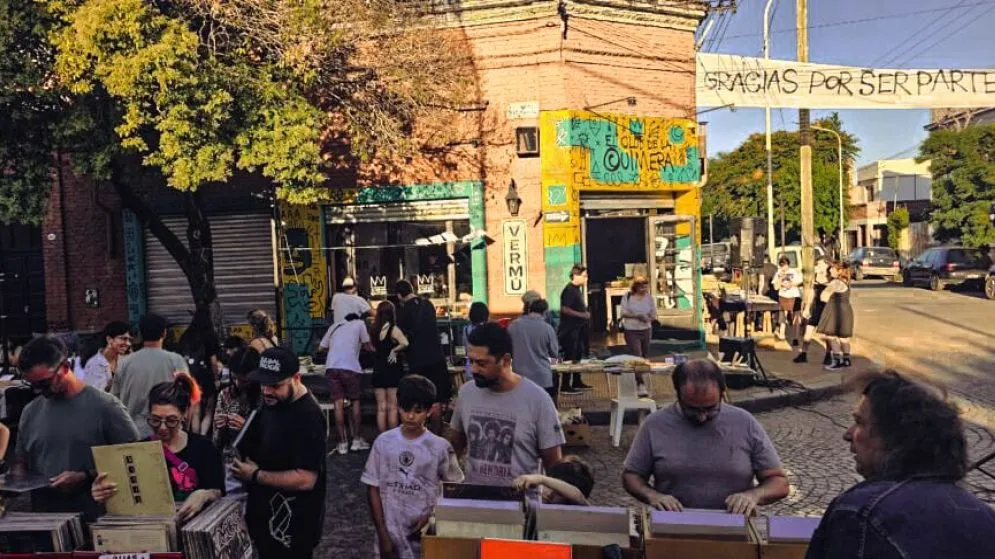 El domingo se desarrollará una nueva edición de la Fiesta del Usado, Vinilo y Diseño Gráfico