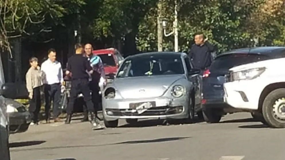 Triple choque en Av. Perón y Las Heras: un herido trasladado al hospital