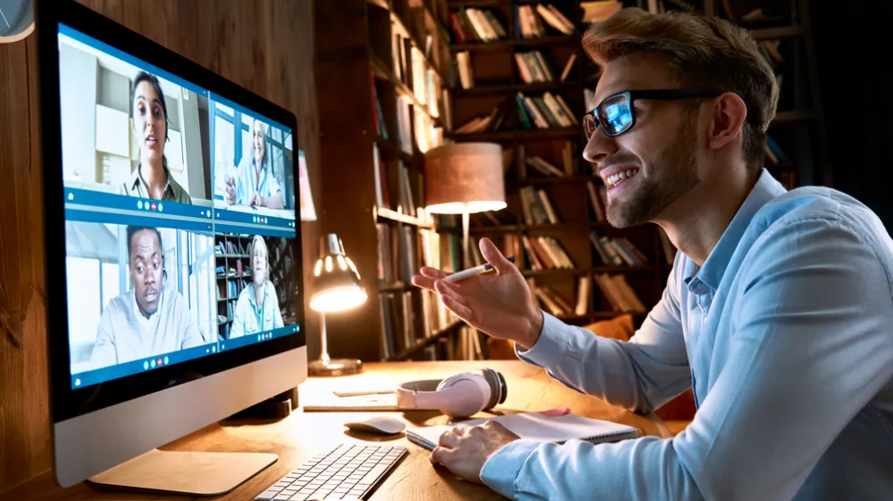 Cómo diseñar y vender tus propios cursos digitales en Internet durante el año 2025